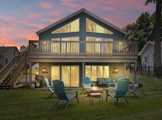 7835 Forest Beach Rd, Watervliet, MI 49098