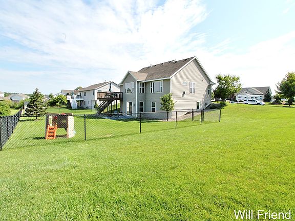 3rd image of 3945 Bantam Dr