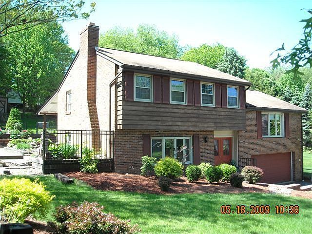 1st Floor Master Move In Condition 4 Bedroom Cedar/Brick Custom Built Home