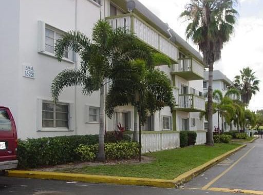 1st image of 15221 NE 6th Ave APT A105