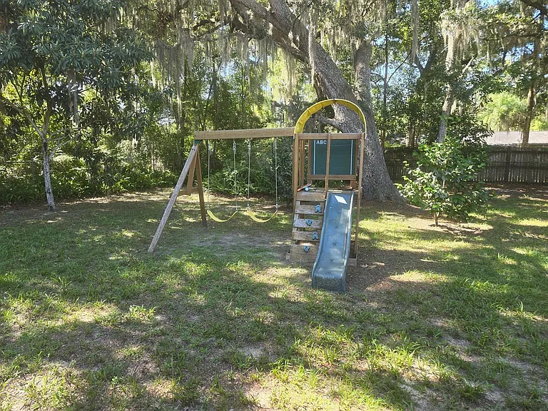 6853 Grove Rd — Photo 26