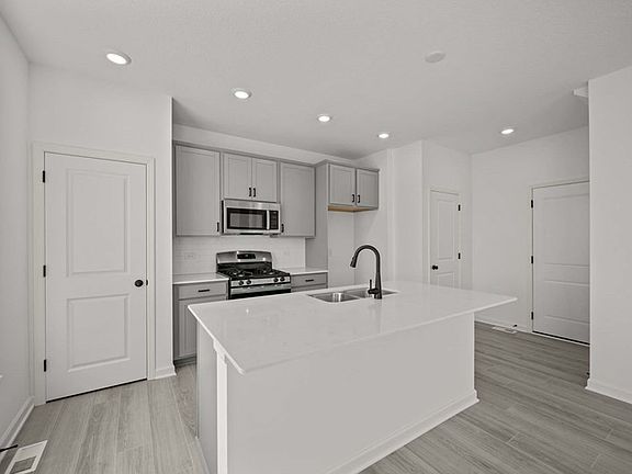 The Dailey - Kitchen