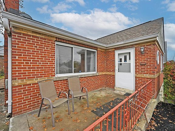 4th image of 2907 Lawndale Ave
