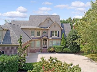 9006 Linksvue Dr, Knoxville, TN 37922