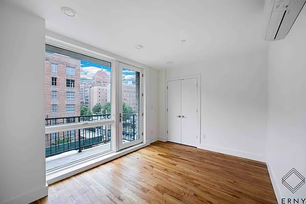 Rented by ERNY LLC | media 14