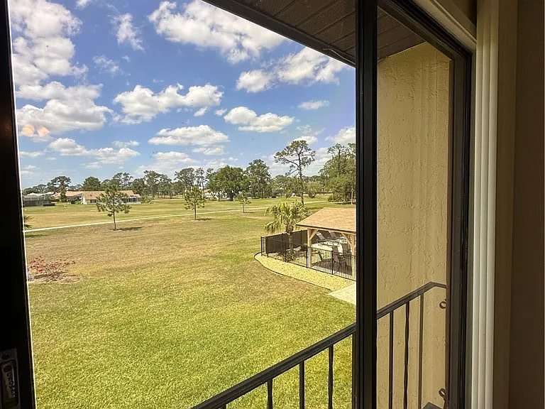3847 Edgewater Dr — Photo 13