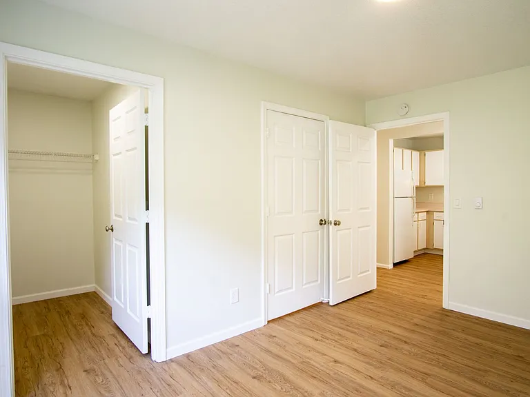 245 SW Hooker St #3 — Photo 12