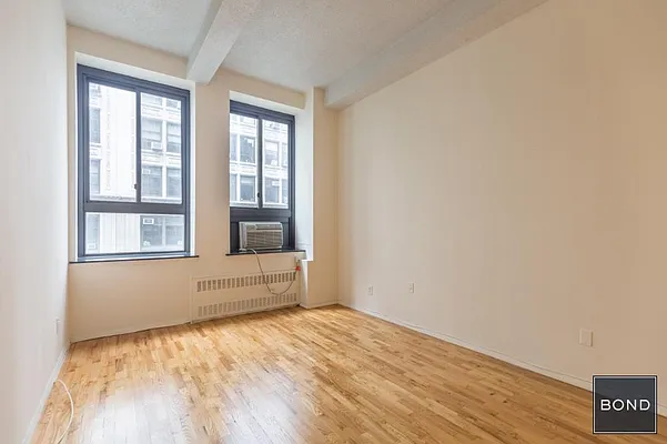 Rented by Bond New York | media 13