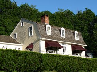 82 Saybrook Rd, Essex, CT 06426