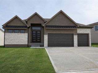 11351 S Emerald St, Olathe, KS 66061