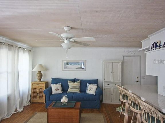 3rd image of 214 Calle Miramar APT 6