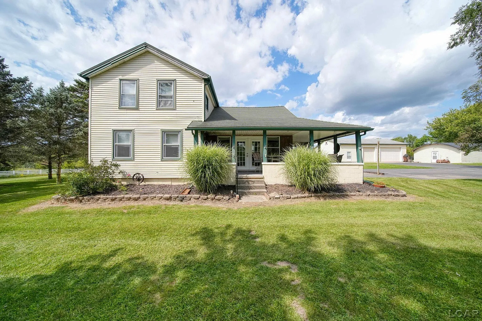 1486 Jewell Rd photo 1