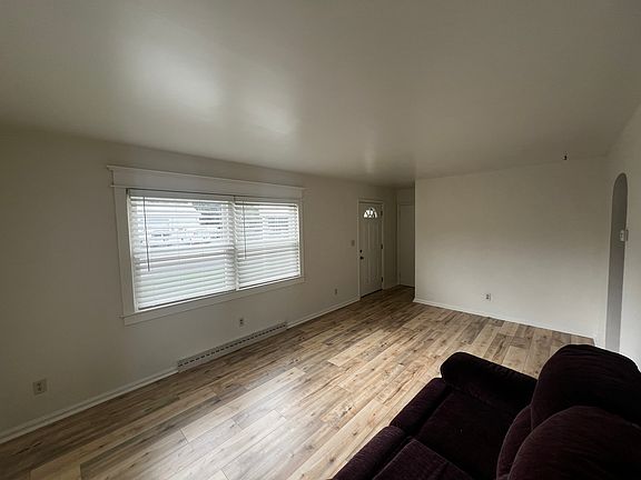 3rd image of 363 S Carlisle St