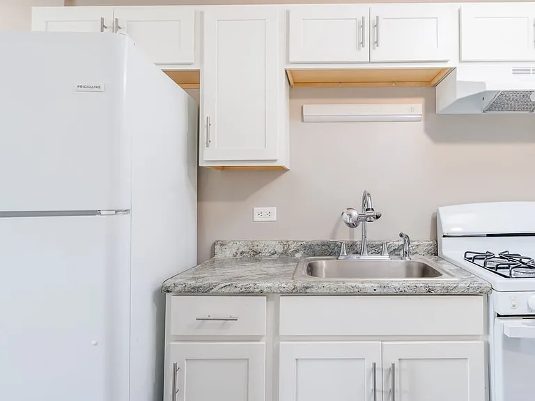2218 N 4th St #5 — Photo 3