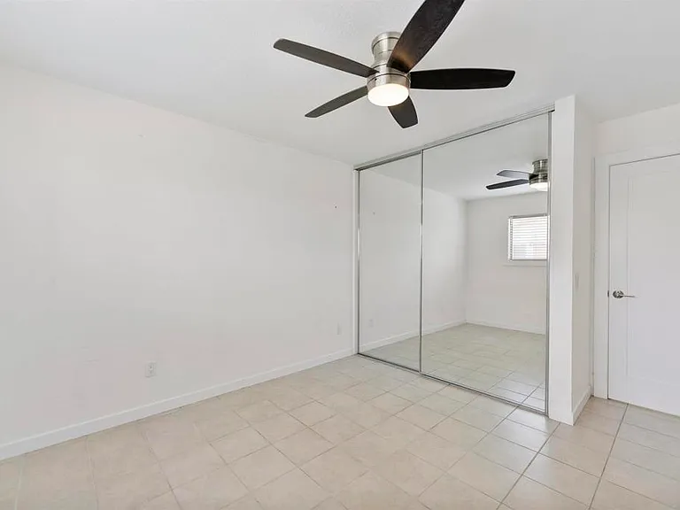 1551 Broadway #28 — Photo 9