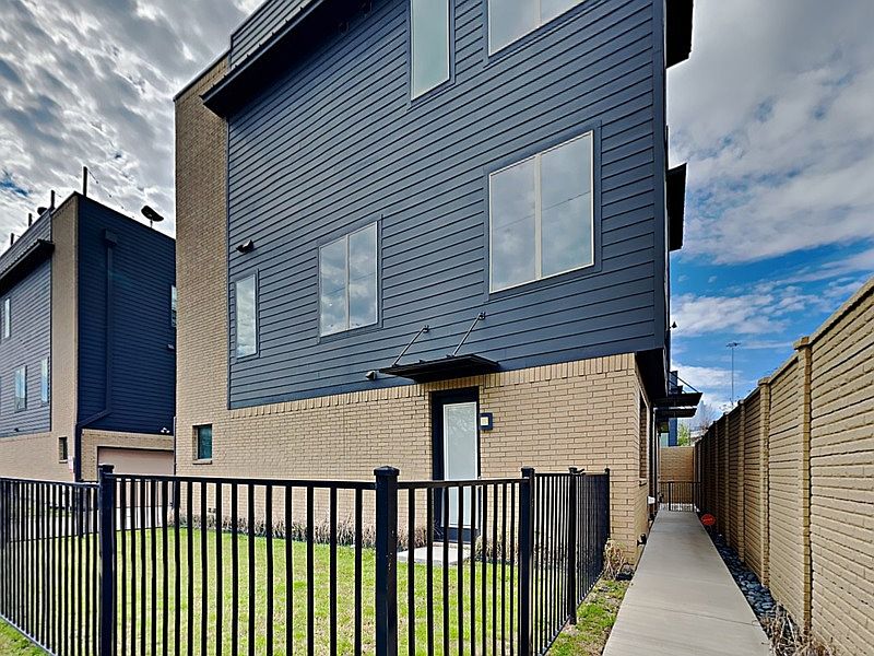 1st image of 3107 Sunny Brae Dr