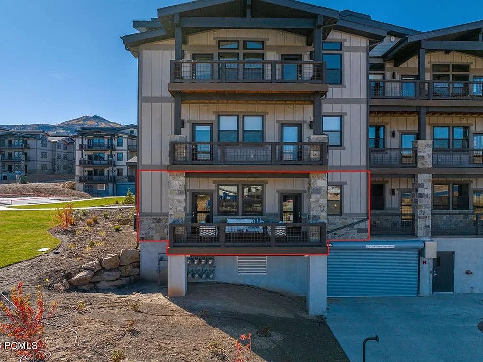 1114 Helling Cir #104