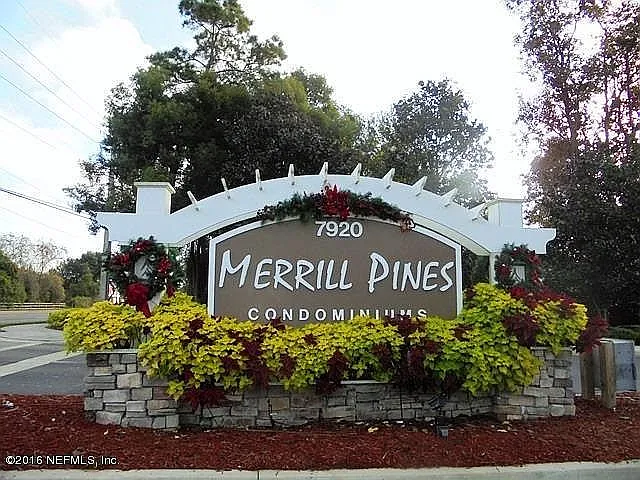 2 bed, 940 sqft, $1,300 — Photo 2