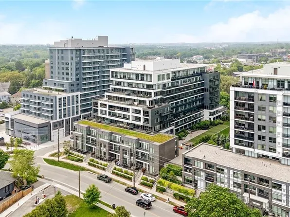 73 Arthur St S #209, Guelph, ON N1E 4T9