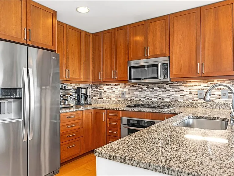 200 Exchange St #1112 — Photo 5