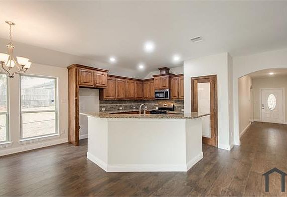 2nd image of 2229 Miller Ave