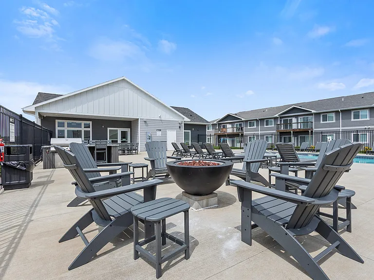 Sawyer Pointe — Photo 28