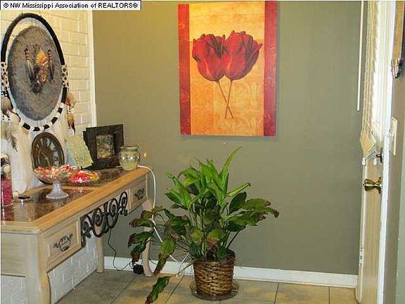 5th image of 8590 Cedar Cir E