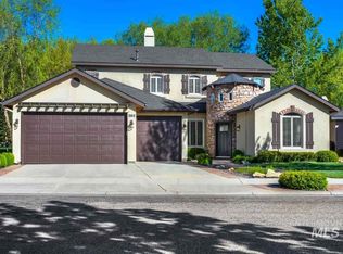 382 Cottonwood Ct, Eagle, ID 83616