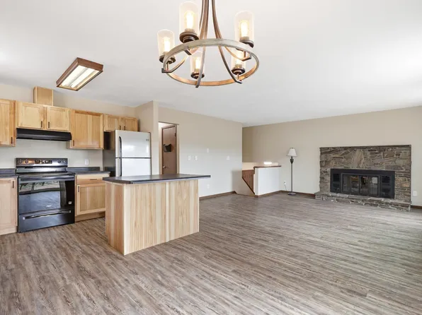 427 City Springs Ln, Rapid City, SD 57702