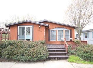 12932 Oak Lawn Ln, Poplar Grove, IL 61065