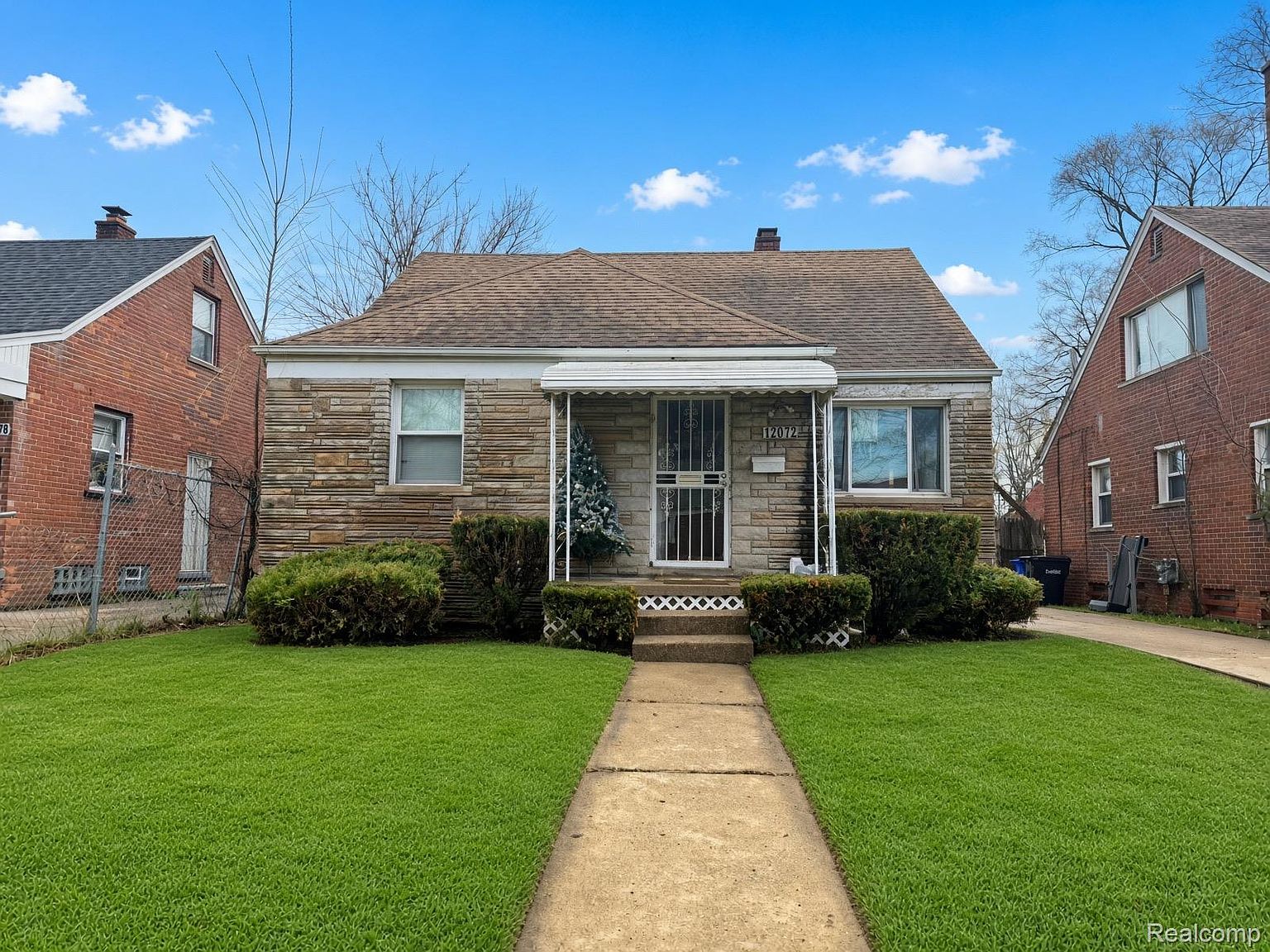 12072 Ashton Ave, Detroit, MI 48228