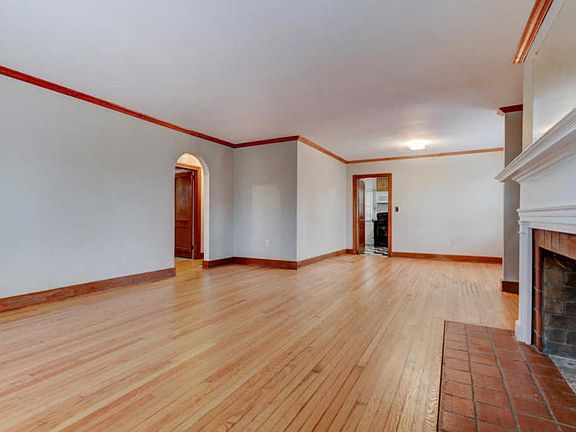 5th image of 3219 Kenilworth Ln