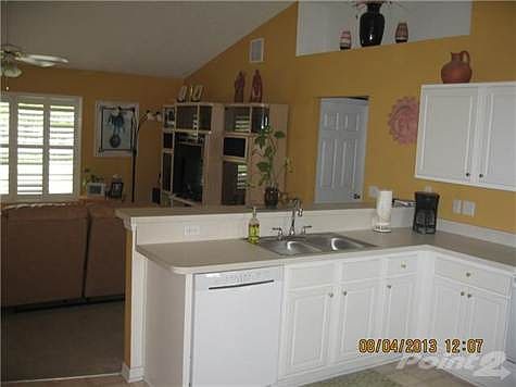 5th image of 433 NW Concord Dr