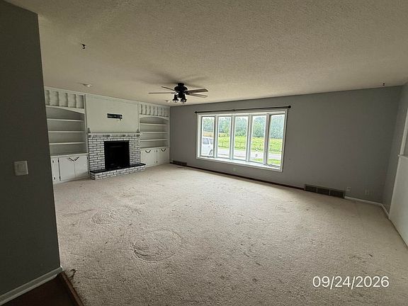 5th image of 602 West St