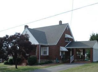 35 1st St, Rocky Mount, VA 24151
