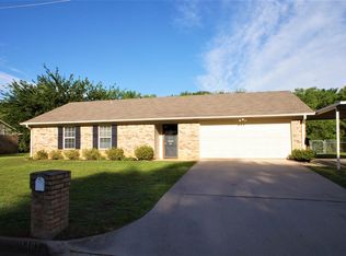 1407 Princeton Dr, Longview, TX 75601