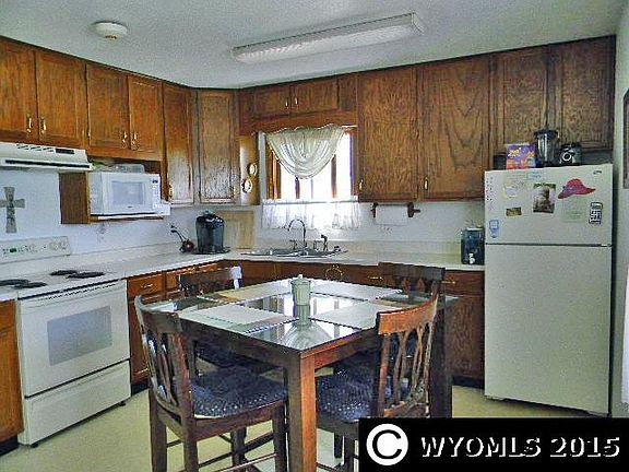 2nd image of 919 W Fremont Ave