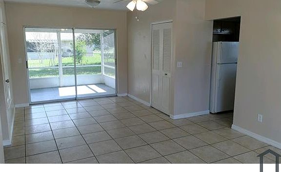 3rd image of 2431 Duval Ave