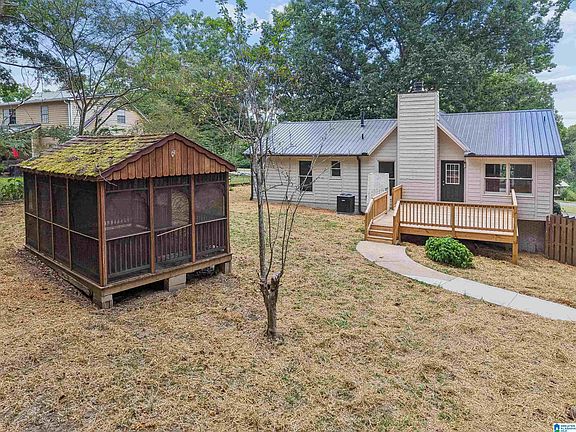 2nd image of 5874 Dogwood Cir