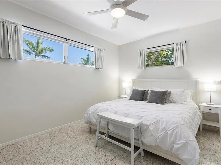 1165 Morningside Pl — Photo 26