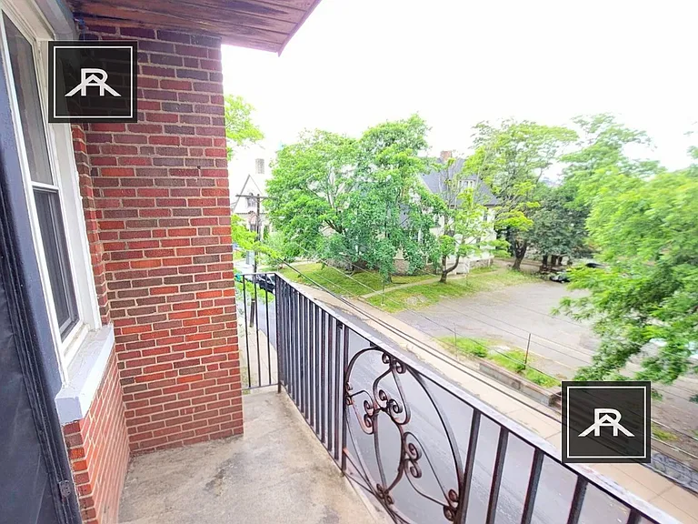 30 Quint Ave #35 — Photo 6