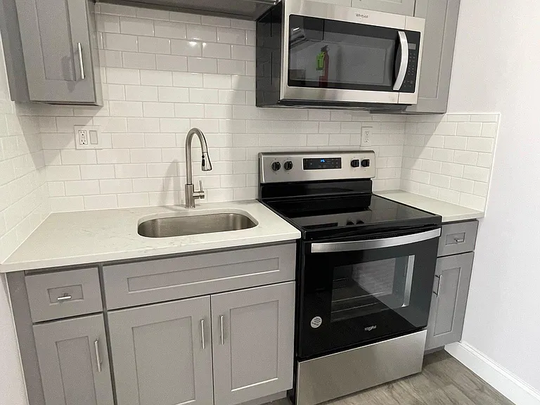 3335 Spring Garden St #2 — Photo 9
