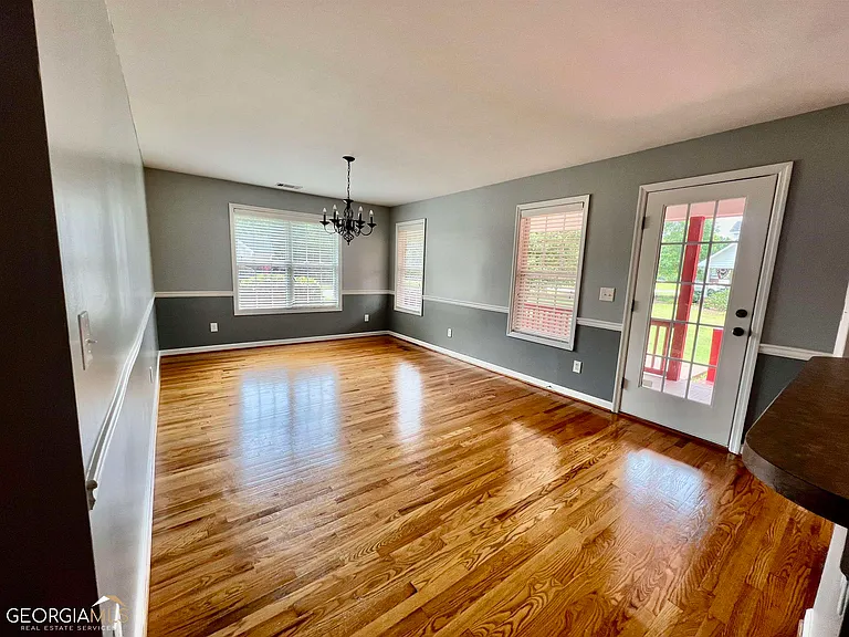 1010 Jacob Dr — Photo 7