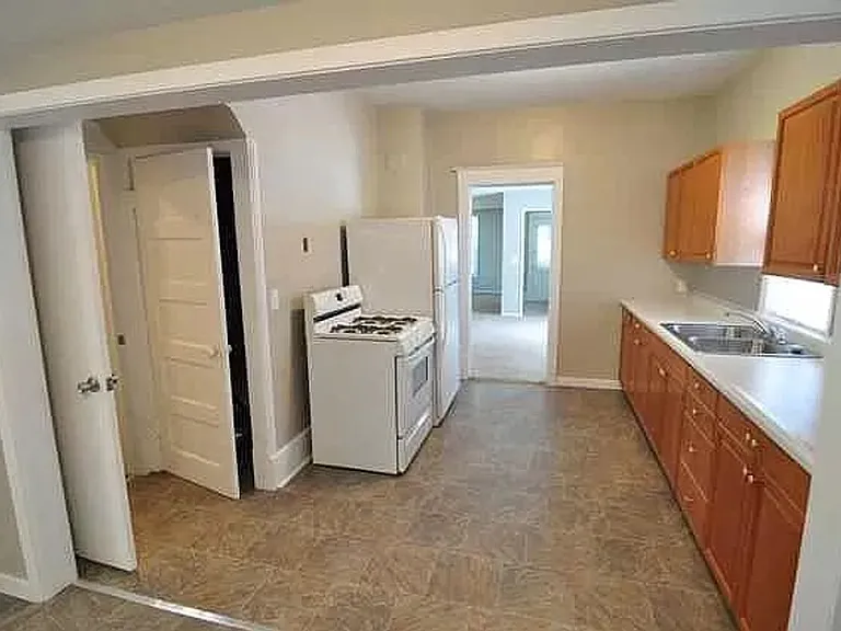 4919 Leighton Ave — Photo 12