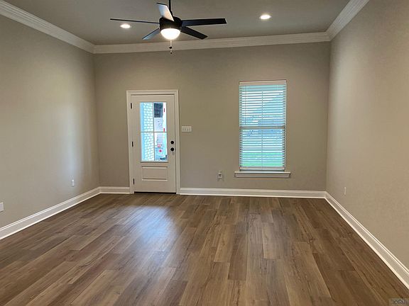 3rd image of 1422 Tina St