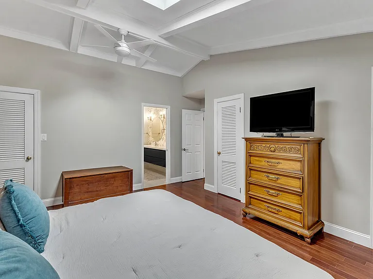 1126 Trailwood Dr — Photo 31