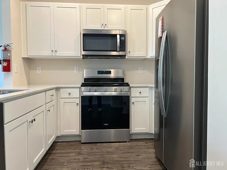 309 Mazzeo Dr — Photo 12