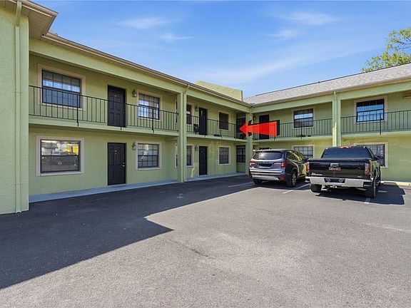4th image of 4416 N CLARK AVENUE #13