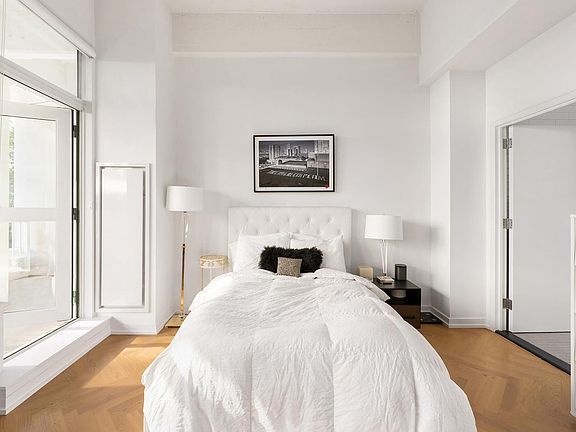 4th image of 184 Kent Ave APT A506
