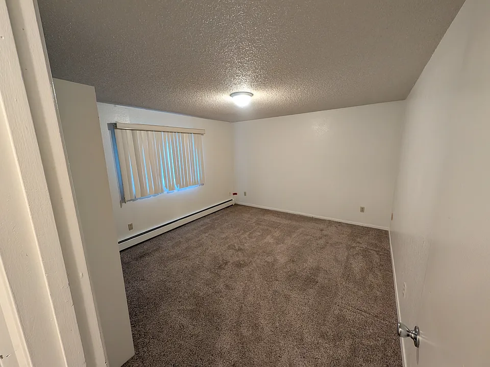5453 Camelot Dr #2